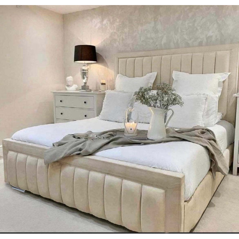 Alondrea Upholstered Panel Bed