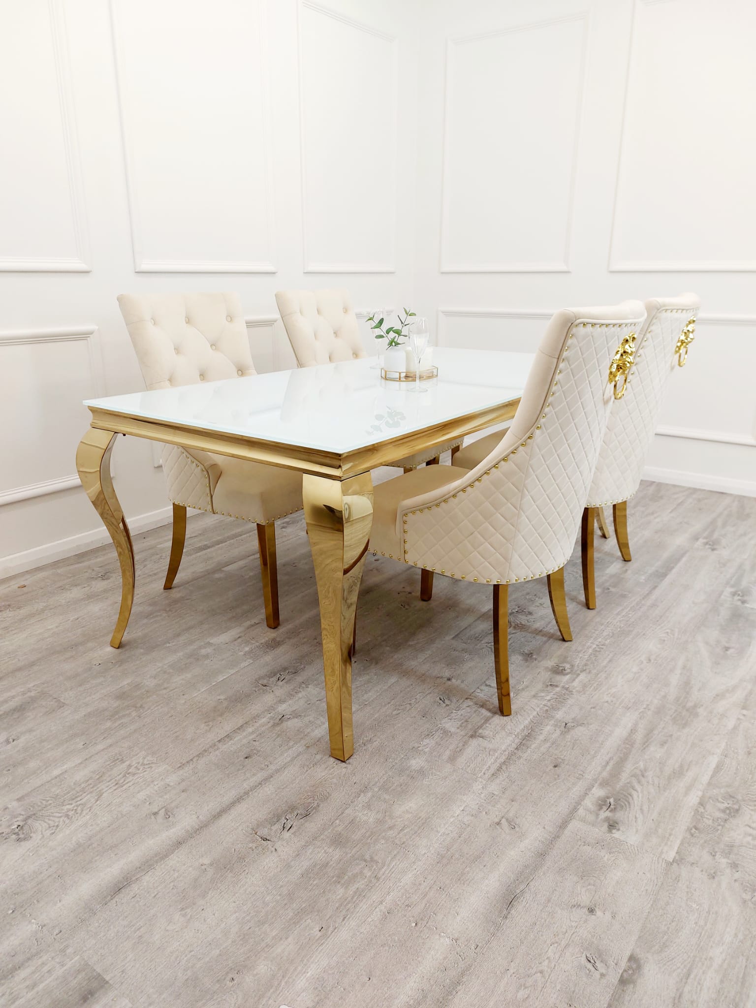 Lucien 1.2 Round Dinning Table