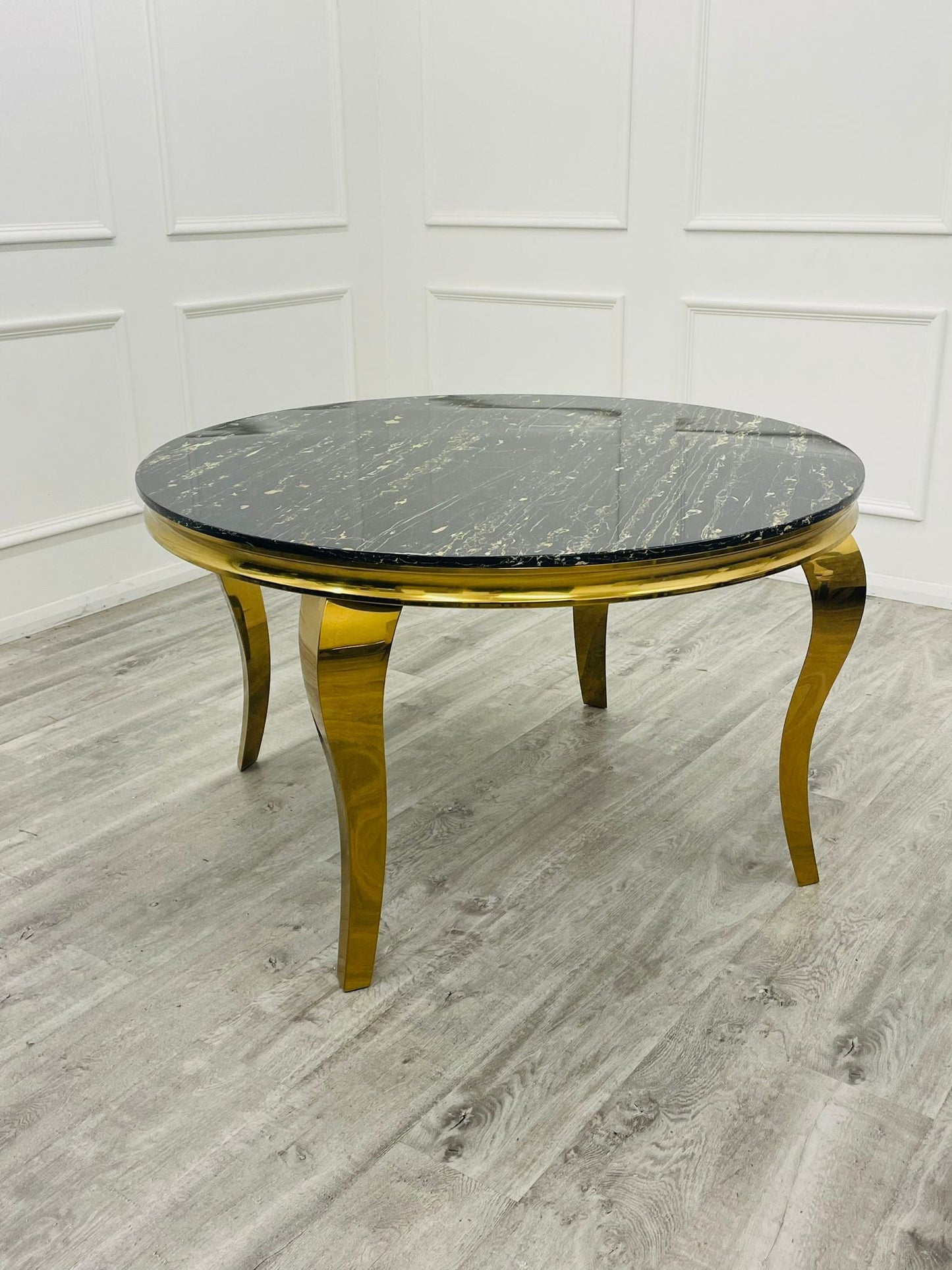 Lucien 1.2 Round Dinning Table