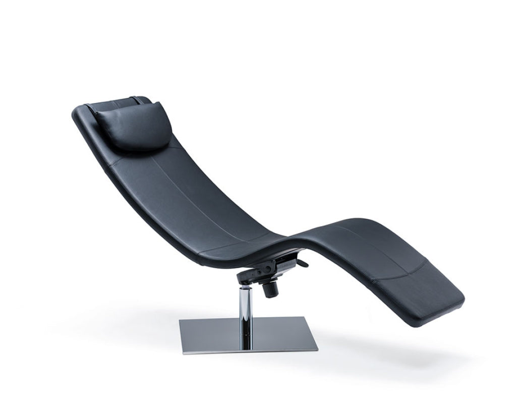 Chaise Lounge