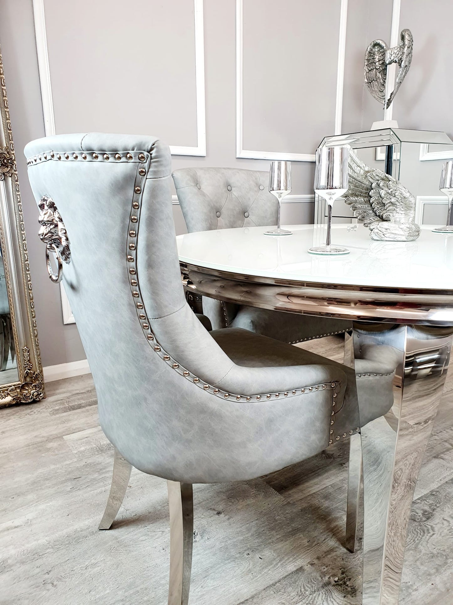 Louis 1.3m Round Dinning Table Set