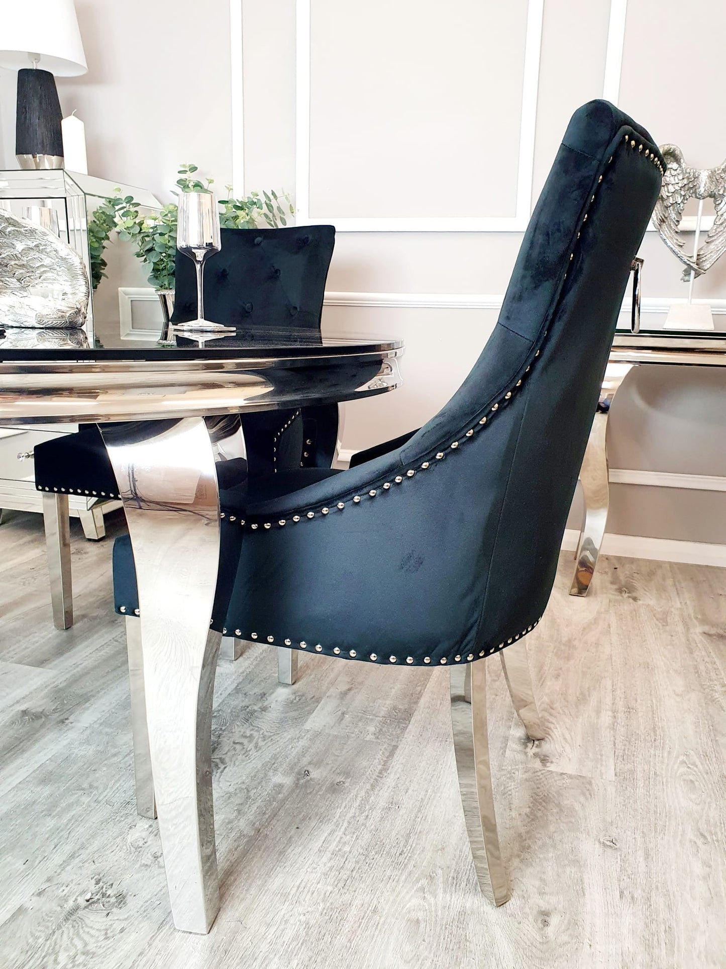 Louis 1.3m Round Dinning Table Set With Black Chairs