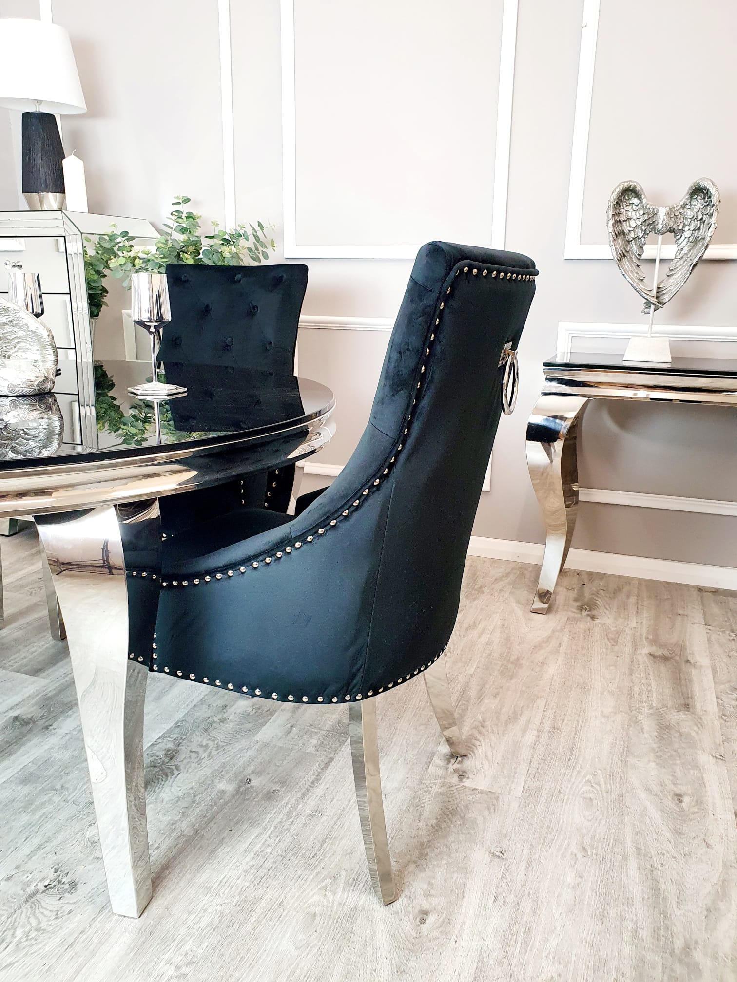 Louis 1.3m Round Dinning Table Set With Black Chairs